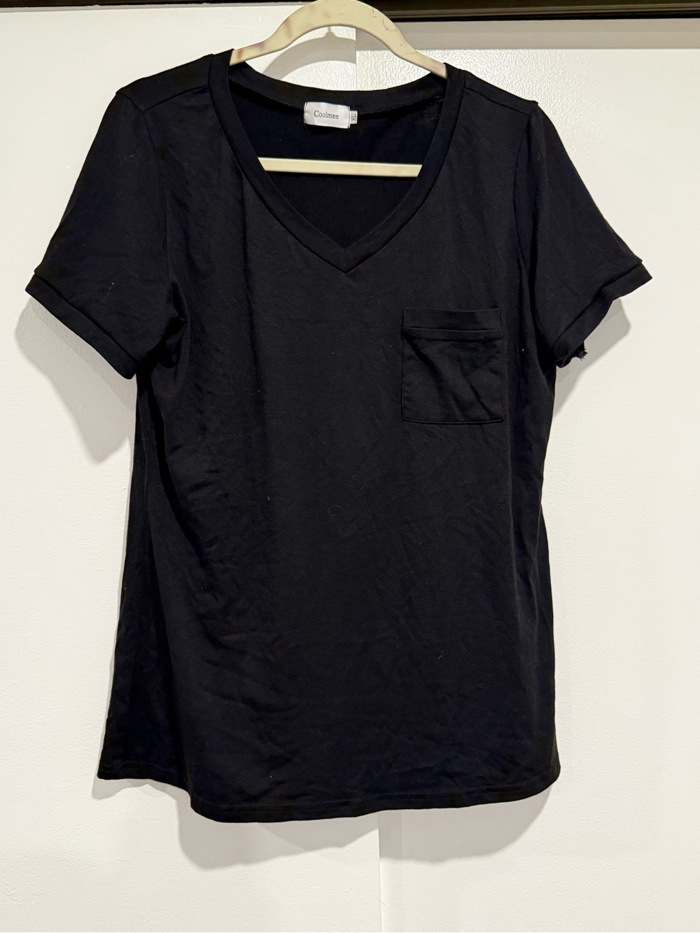 Women’s V-Neck Pocket Tee - Black size XL